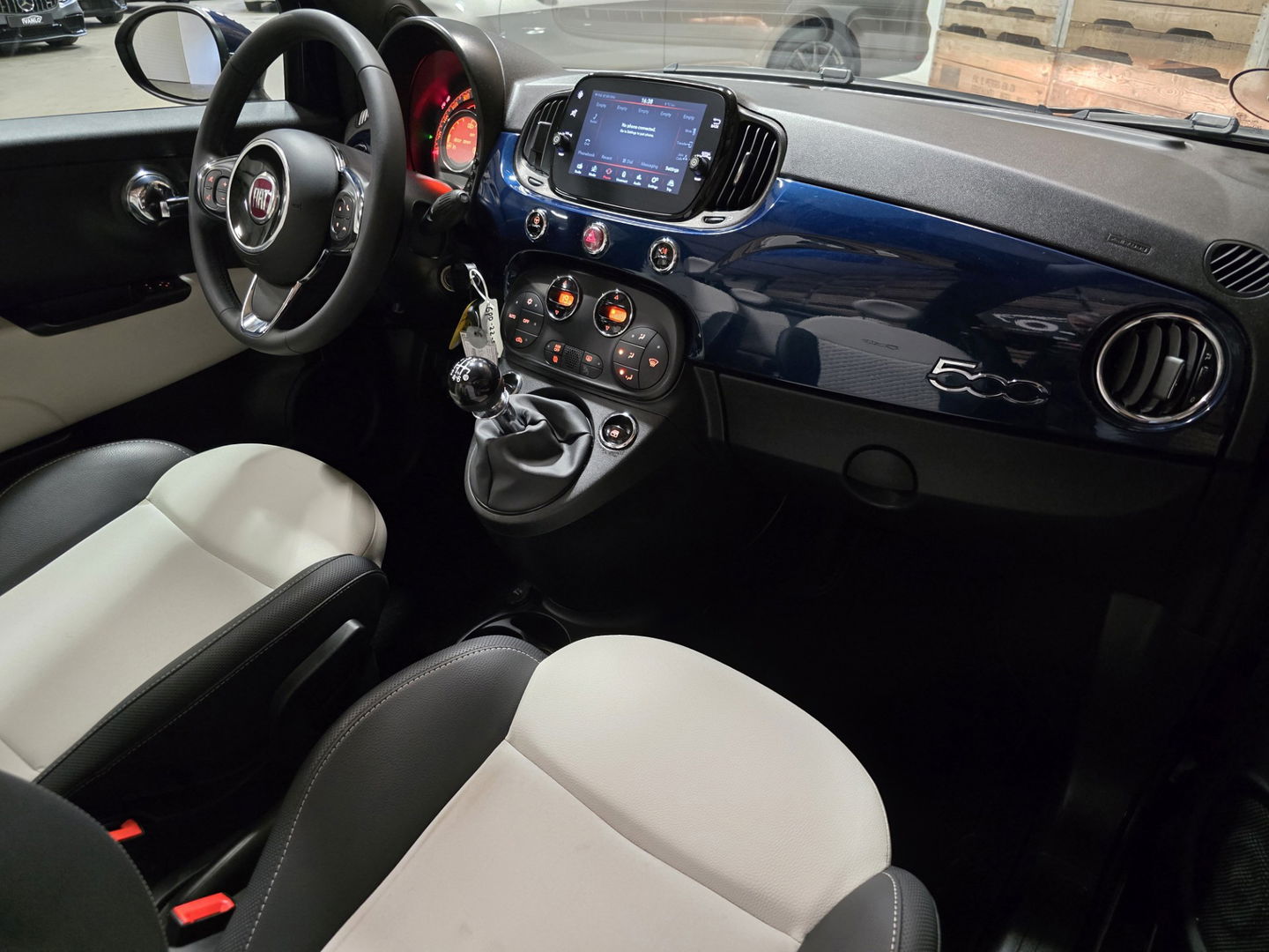 Fiat 500 1.0 Hybrid Dolcevita navi clima LM