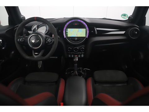 MINI Mini 2.0 John Cooper Works Chili 286PK Automaat Panoramadak Keyless Navigatie Camera Sportstoelen Draadloos Carplay Klep Uitlaat Downpipe Eventuri Intake Head Up Display Stoelverwarming