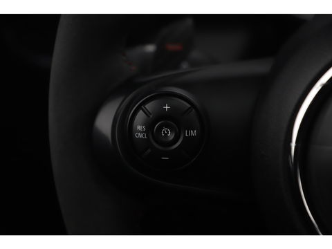 MINI Mini 2.0 John Cooper Works Chili 286PK Automaat Panoramadak Keyless Navigatie Camera Sportstoelen Draadloos Carplay Klep Uitlaat Downpipe Eventuri Intake Head Up Display Stoelverwarming