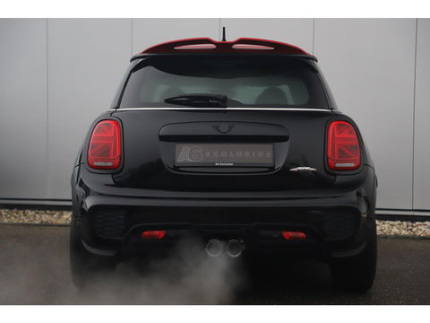 MINI Mini 2.0 John Cooper Works Chili 286PK Automaat Panoramadak Keyless Navigatie Camera Sportstoelen Draadloos Carplay Klep Uitlaat Downpipe Eventuri Intake Head Up Display Stoelverwarming
