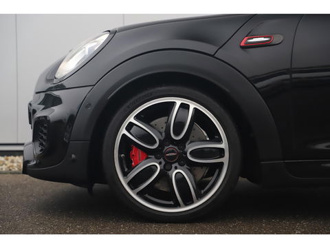 MINI Mini 2.0 John Cooper Works Chili 286PK Automaat Panoramadak Keyless Navigatie Camera Sportstoelen Draadloos Carplay Klep Uitlaat Downpipe Eventuri Intake Head Up Display Stoelverwarming