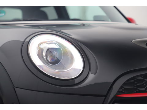 MINI Mini 2.0 John Cooper Works Chili 286PK Automaat Panoramadak Keyless Navigatie Camera Sportstoelen Draadloos Carplay Klep Uitlaat Downpipe Eventuri Intake Head Up Display Stoelverwarming