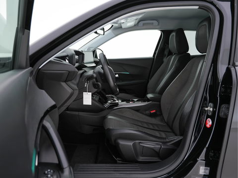Peugeot e-2008 EV Blue Lease Allure 50 kWh [ 3-Fase ] (INCL-BTW) Aut. *DIGI-COCKPIT | ADAPT.CRUISE | FULL-LED | 1/2-LEATHER| KEYLESS | CAMERA | NAVI-FULLMAP | LANE-ASSIST | ECC | PDC | DAB + | SPORT-SEATS | 17''ALU*