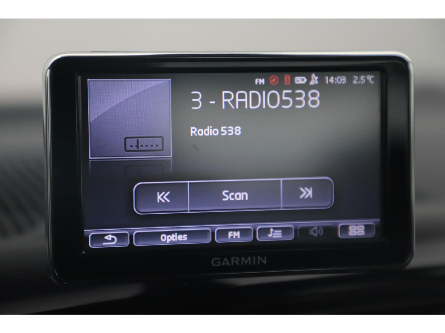 Volkswagen up! 1.0 move up! BlueMotion 5 Deurs Navigatie Airco Radio Bluetooth Elektrische Ramen Nette auto!