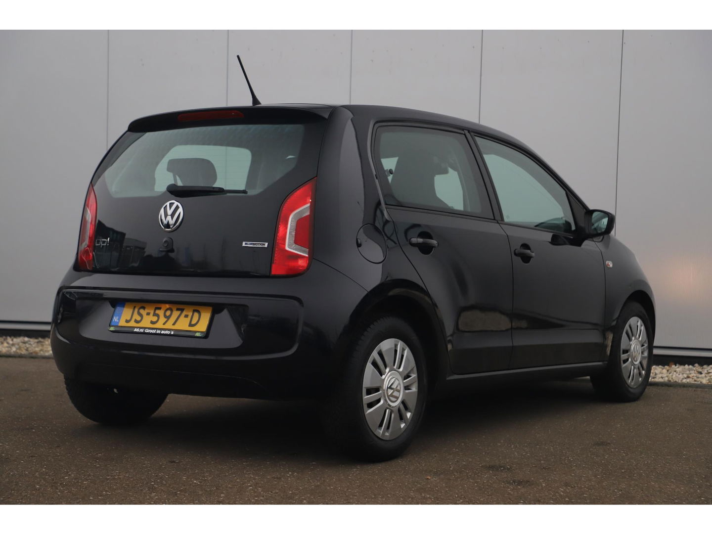 Volkswagen up! 1.0 move up! BlueMotion 5 Deurs Navigatie Airco Radio Bluetooth Elektrische Ramen Nette auto!