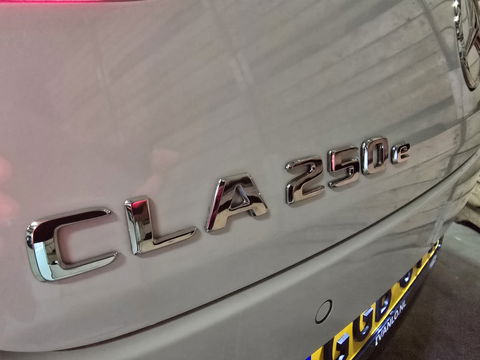 Mercedes-Benz CLA-Klasse Shooting Brake 250 e Star Edition AMG Line Plus Pano LED Camera Sfeer LM