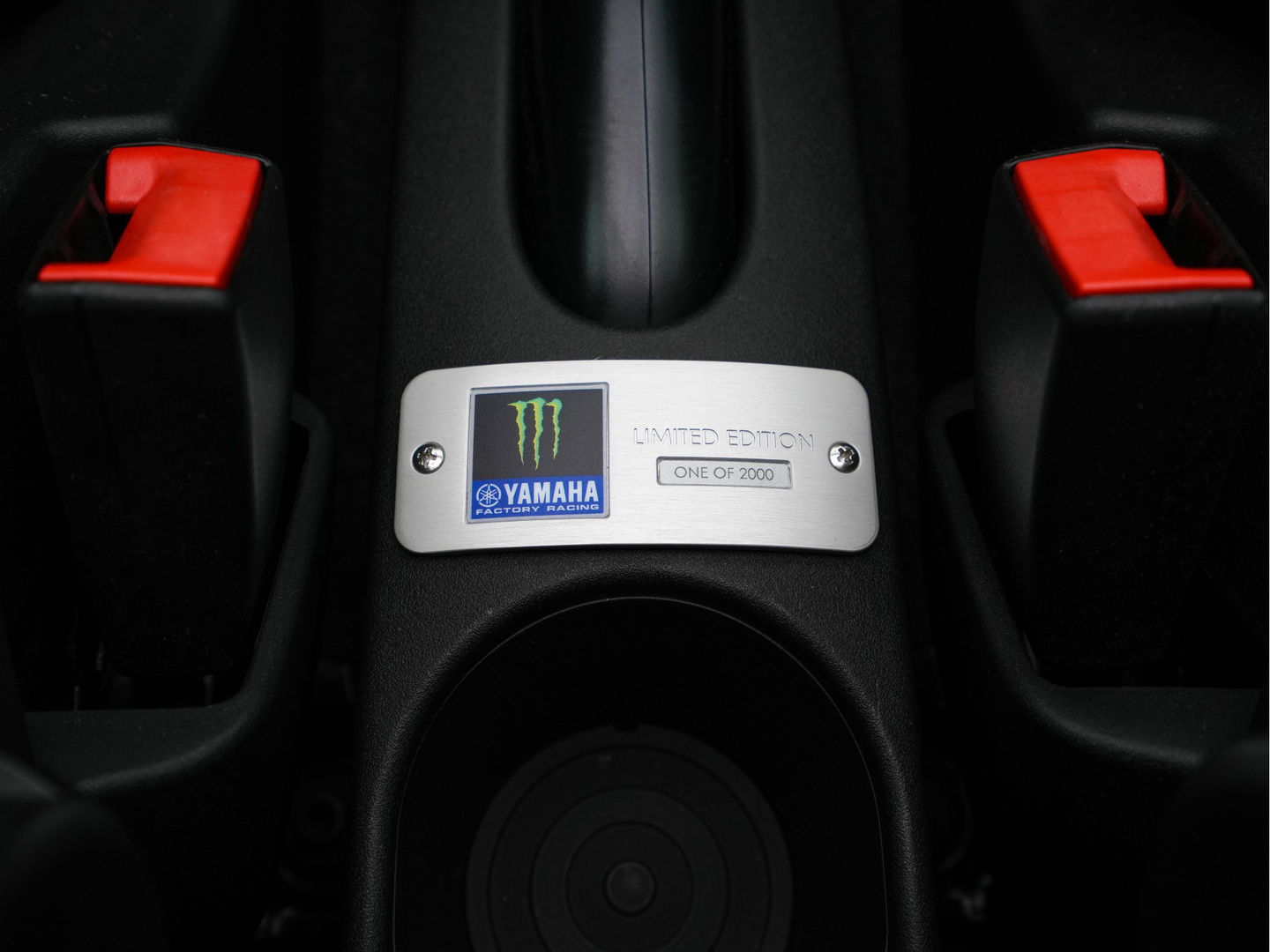 Abarth 500 C 1.4 T-Jet Yamaha Factory Racing Edition Monster [ 1 of 2000 ] *! POCKET-ROCKET ! | NAVI-FULLMAP | XENON | APP.CONNECT | SPORT-EXHAUST | DAB | SPORT-SEATS | 17"ALU*