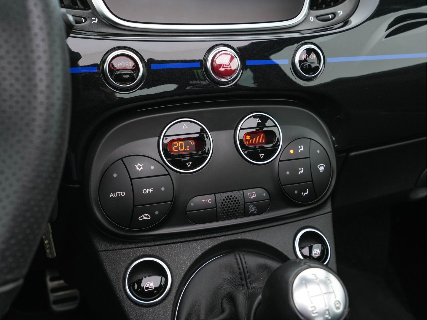 Abarth 500 C 1.4 T-Jet Yamaha Factory Racing Edition Monster [ 1 of 2000 ] *! POCKET-ROCKET ! | NAVI-FULLMAP | XENON | APP.CONNECT | SPORT-EXHAUST | DAB | SPORT-SEATS | 17"ALU*