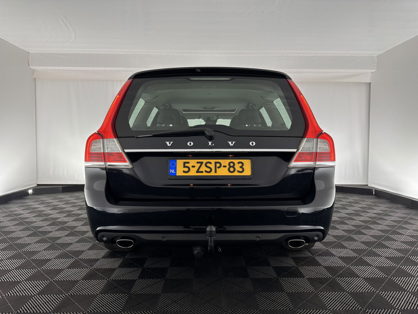 Volvo V70 2.0 D4 Nordic+ Luxury-Line Aut. *PANO | FULL-LEATHER | BI-XENON | NAVI-FULLMAP | MEMORY-PACK | ECC | HEATED-SEATS | PDC | CRUISE | TOWBAR | COMFORT-SEATS | 17''ALU*