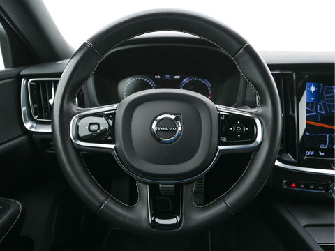 Volvo S60 2.0 B3 R-Design-Sport-Pack Aut.*LEATHER-MICROFIBRE | FULL-LED | DIGI-COCKPIT | BLIND-SPOT | CAMERA | NAVI-FULLMAP | MEMORY-PACK | LANE-ASSIST | TOWBAR | CRUISE | BLIS | APP.CONNECT | SPORT-SEATS | 18''ALU*