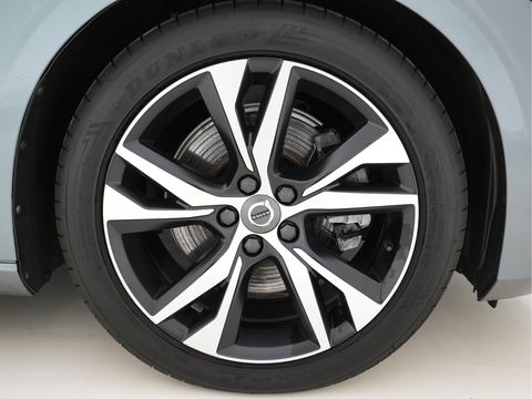 Volvo S60 2.0 B3 R-Design-Sport-Pack Aut.*LEATHER-MICROFIBRE | FULL-LED | DIGI-COCKPIT | BLIND-SPOT | CAMERA | NAVI-FULLMAP | MEMORY-PACK | LANE-ASSIST | TOWBAR | CRUISE | BLIS | APP.CONNECT | SPORT-SEATS | 18''ALU*