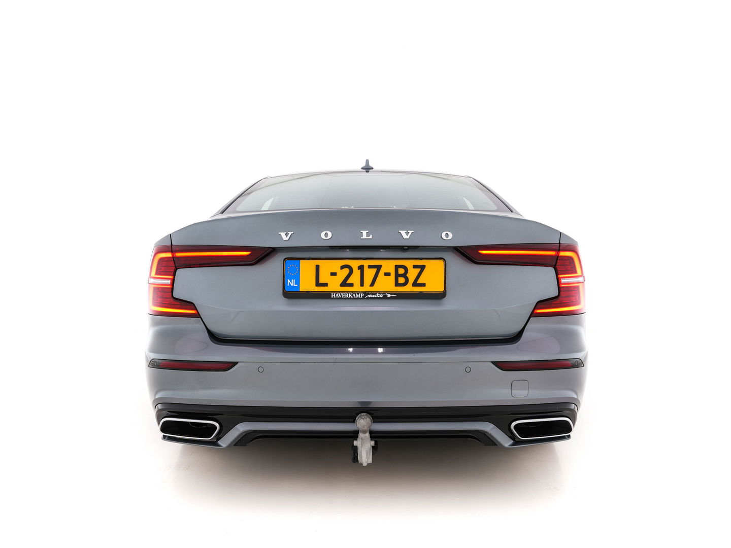 Volvo S60 2.0 B3 R-Design-Sport-Pack Aut.*LEATHER-MICROFIBRE | FULL-LED | DIGI-COCKPIT | BLIND-SPOT | CAMERA | NAVI-FULLMAP | MEMORY-PACK | LANE-ASSIST | TOWBAR | CRUISE | BLIS | APP.CONNECT | SPORT-SEATS | 18''ALU*