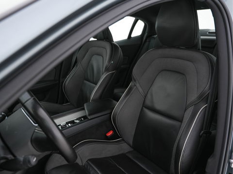 Volvo S60 2.0 B3 R-Design-Sport-Pack Aut.*LEATHER-MICROFIBRE | FULL-LED | DIGI-COCKPIT | BLIND-SPOT | CAMERA | NAVI-FULLMAP | MEMORY-PACK | LANE-ASSIST | TOWBAR | CRUISE | BLIS | APP.CONNECT | SPORT-SEATS | 18''ALU*