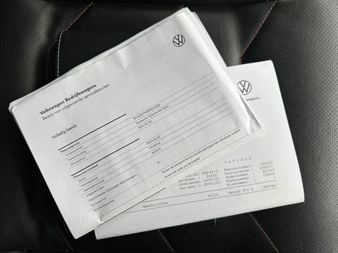 Volkswagen Transporter 2.0 TDI L2H1 DC Bulli 204PK DSG Automaat Virtual Cockpit 2X Elektrische Schuifdeur Full LED Navigatie Camera Adaptive Cruise Draadloos Carplay