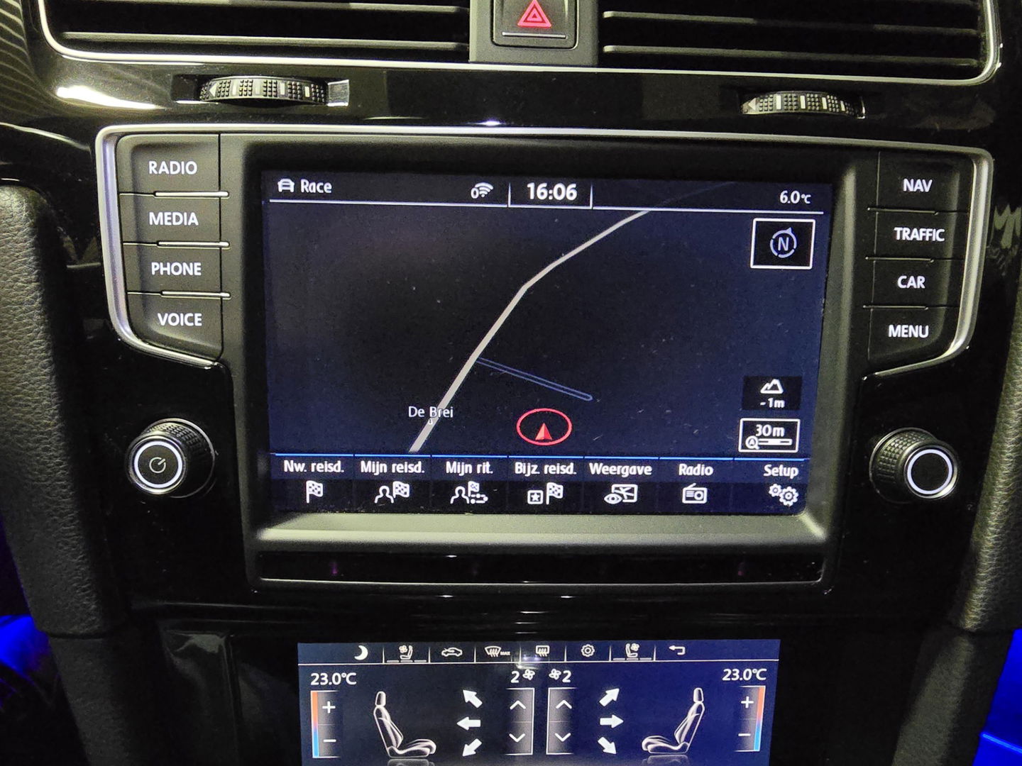 Volkswagen Golf 2.0 TSI R 4Motion Pano LED Leder Clima Camera Navi LM