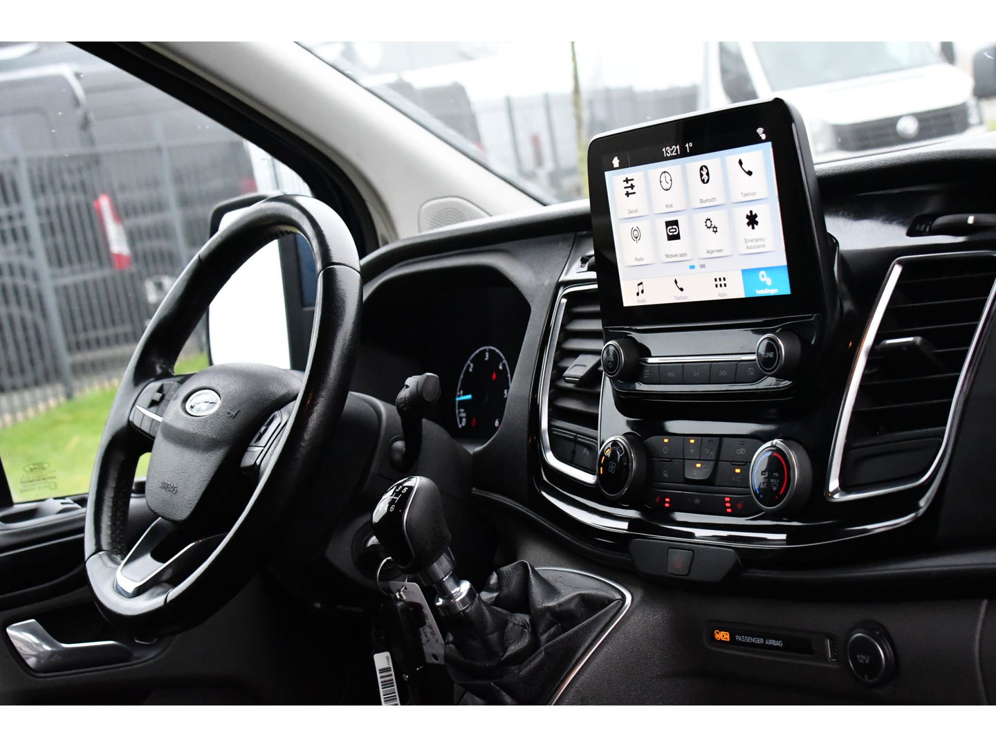 Ford Transit Custom 310 2.0 TDCI L2H1 Sport Cruise, Carplay, 170PK, Multimedia, Sensoren, Stoelverwarming, UNIEK!