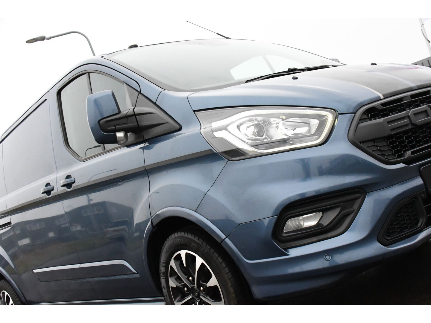 Ford Transit Custom 310 2.0 TDCI L2H1 Sport Cruise, Carplay, 170PK, Multimedia, Sensoren, Stoelverwarming, UNIEK!