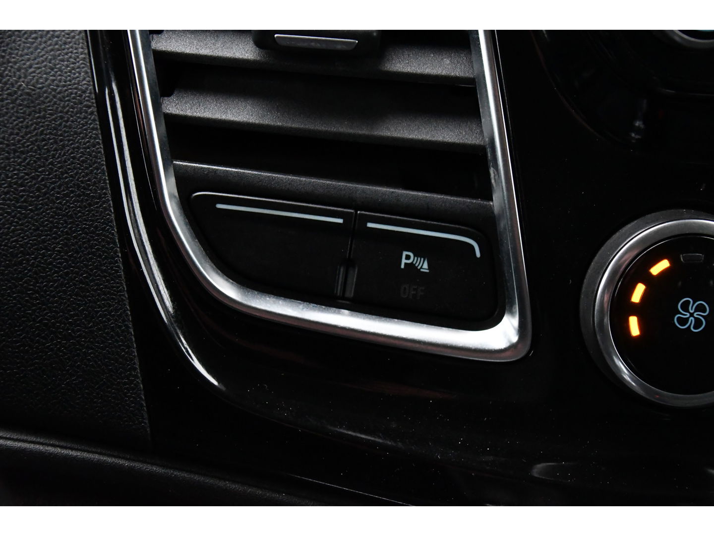 Ford Transit Custom 310 2.0 TDCI L2H1 Sport Cruise, Carplay, 170PK, Multimedia, Sensoren, Stoelverwarming, UNIEK!