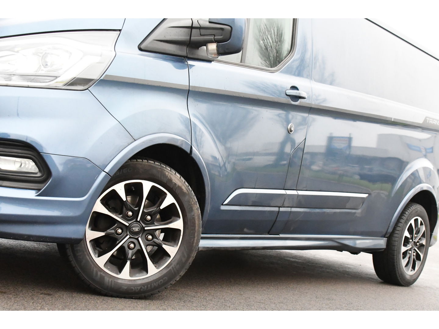 Ford Transit Custom 310 2.0 TDCI L2H1 Sport Cruise, Carplay, 170PK, Multimedia, Sensoren, Stoelverwarming, UNIEK!