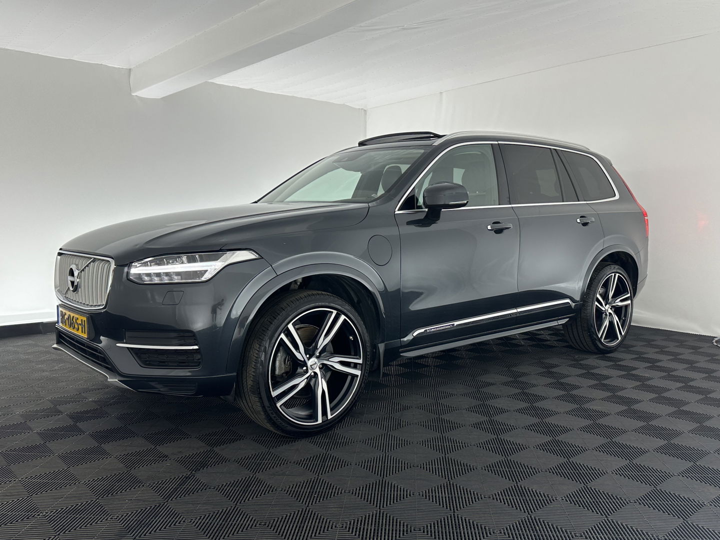 Volvo XC90 2.0 T8 Twin Engine AWD Inscription 7-Pers.#ONBOARD CHARGER DEFECT # Aut. (INCL.BTW) *PANO | NAPPA-VOLLEDER | FULL-LED | MEMORY-PACK | KEYLESS | DAB | NAVI-FULLMAP | CAMERA | VIRTUAL-COCKPIT | COMFORT-SEATS | 22"ALU*