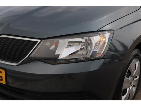 Škoda Fabia Combi 1.0 TSI Ambition 95PK Radio Airco Cruise Elektrische Ramen CV