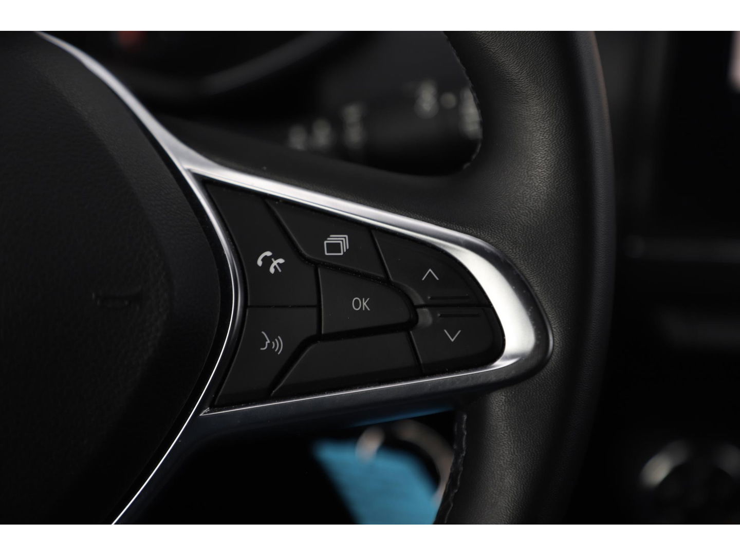 Renault Clio 1.0 TCe Zen 100PK Navigatie Airco Cruise Lane Assist LED Carplay Bluetooth