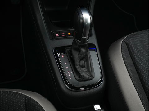 Volkswagen e-Up! Aut. *CCS-FASTLOADER | COMFORT-SEATS | AIRCO | HEATED-SEATS | CRUISE | AMBIENT-LIGHT | DAB+ | 15''ALU*