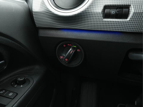 Volkswagen e-Up! Aut. *CCS-FASTLOADER | COMFORT-SEATS | AIRCO | HEATED-SEATS | CRUISE | AMBIENT-LIGHT | DAB+ | 15''ALU*