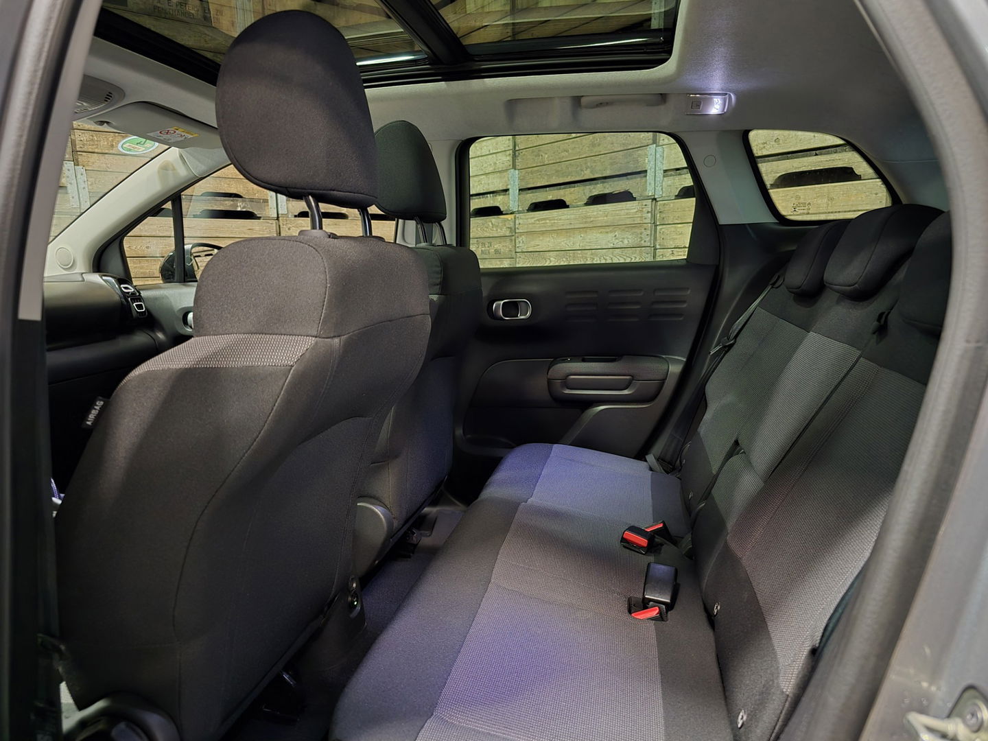 Citroën C3 Aircross 1.5 BlueHDI S&S Business Shine Panorama Navi Clima LM 120 pk!