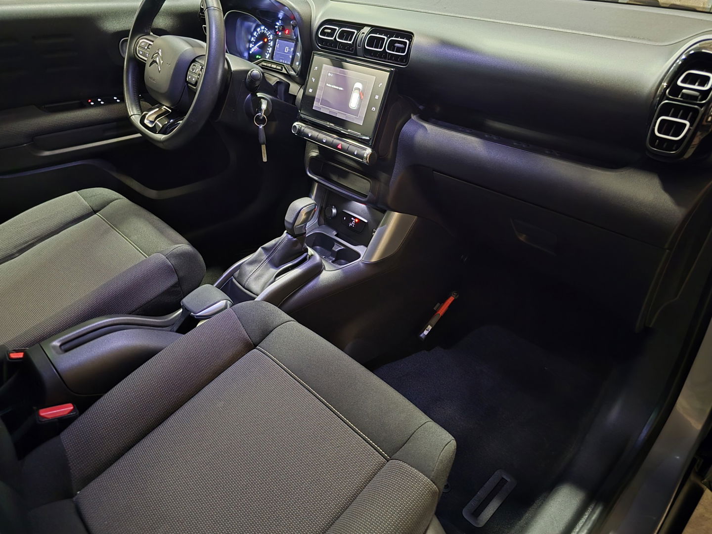 Citroën C3 Aircross 1.5 BlueHDI S&S Business Shine Panorama Navi Clima LM 120 pk!