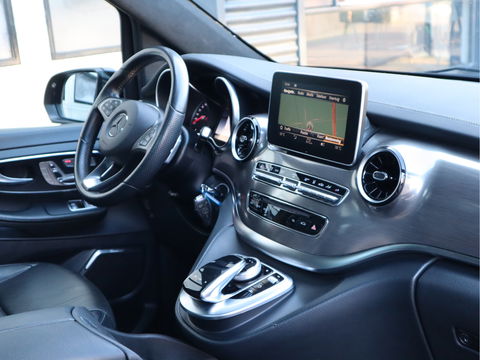 Mercedes-Benz V-Klasse 300d AMG Exclusive - Lang L2 DC 5 pers. Euro 6 - Koelkast - Pano - Cruise