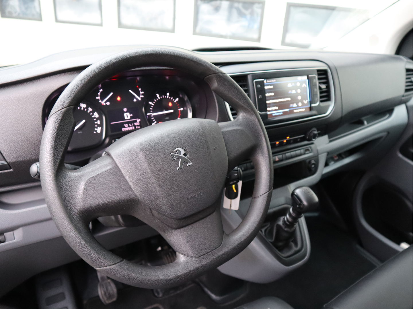 Peugeot Expert 1.5 BlueHDI 102 pk Euro 6 L2 Lang - Trekhaak - Cruise Controle - PDC