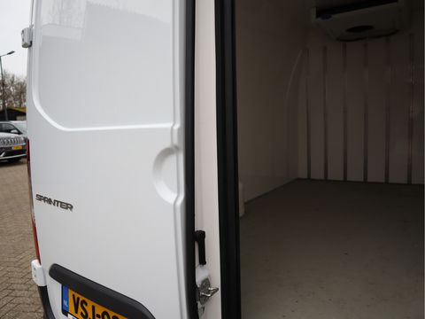 Mercedes-Benz Sprinter 317 CDI 1.9 Automaat L2H2 RWD Koel-Vries Koeling - Dacht & Nacht - RWD - MBUX - LED - Koelwagen