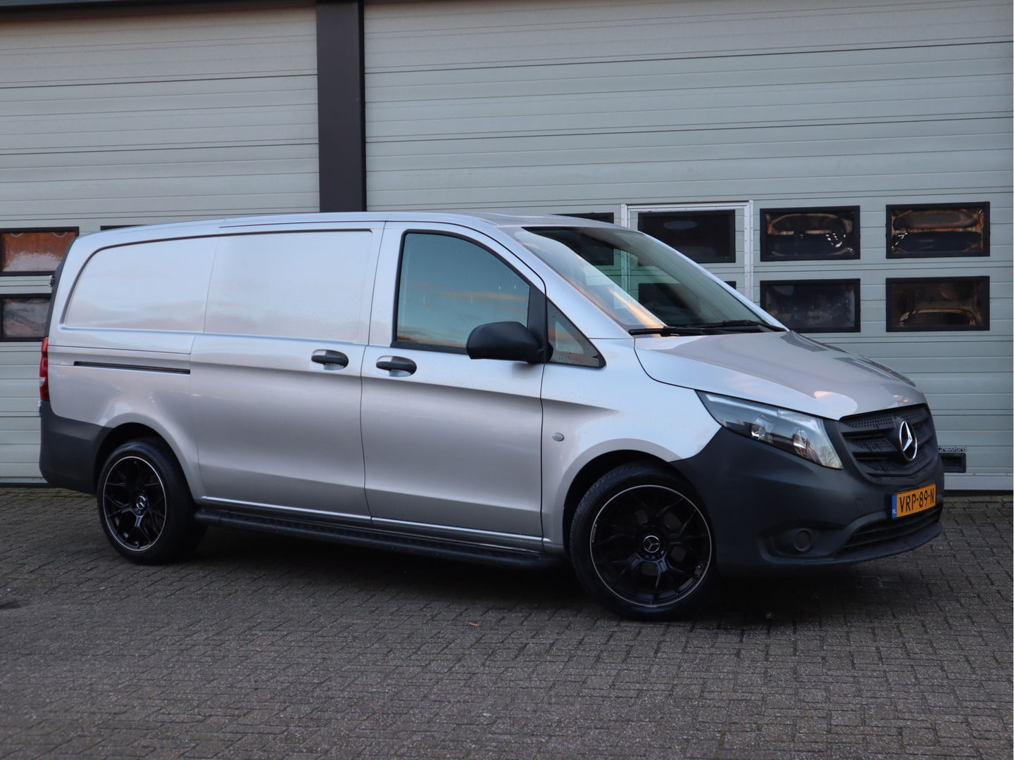 Mercedes-Benz Vito 114 CDI Euro 6 Automaat - Lang L2 - Apple Carplay - Cruise - AMG LM - Sidesteps