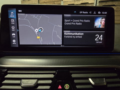 BMW 5 Serie Touring 530e xDrive Business Edition Plus M-Sport Pano Leder Camera Trekhaak