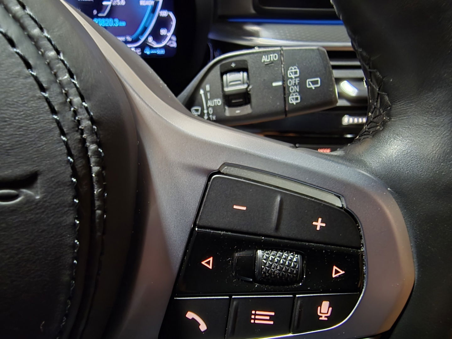 BMW 5 Serie Touring 530e xDrive Business Edition Plus M-Sport Pano Leder Camera Trekhaak