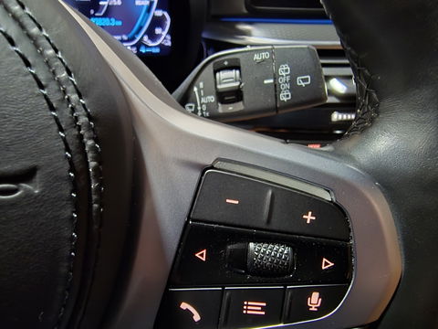 BMW 5 Serie Touring 530e xDrive Business Edition Plus M-Sport Pano Leder Camera Trekhaak