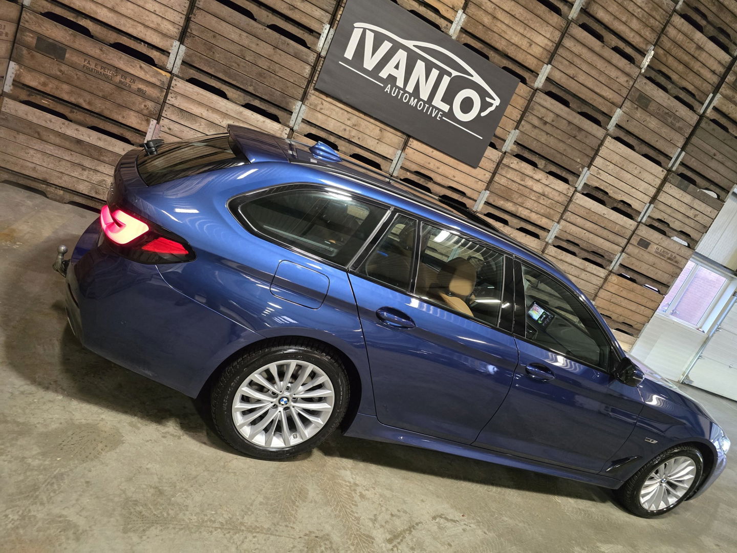 BMW 5 Serie Touring 530e xDrive Business Edition Plus M-Sport Pano Leder Camera Trekhaak