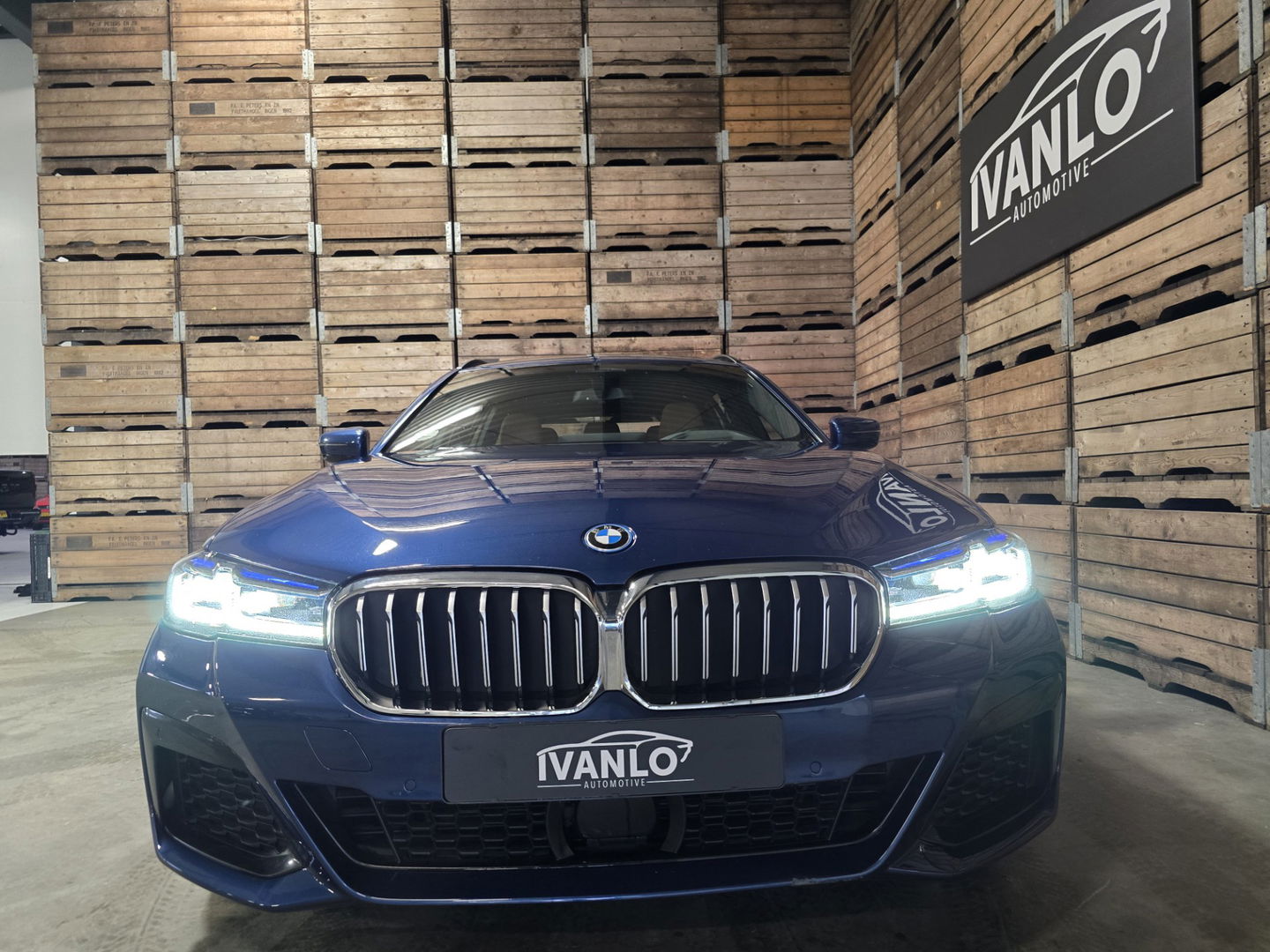 BMW 5 Serie Touring 530e xDrive Business Edition Plus M-Sport Pano Leder Camera Trekhaak