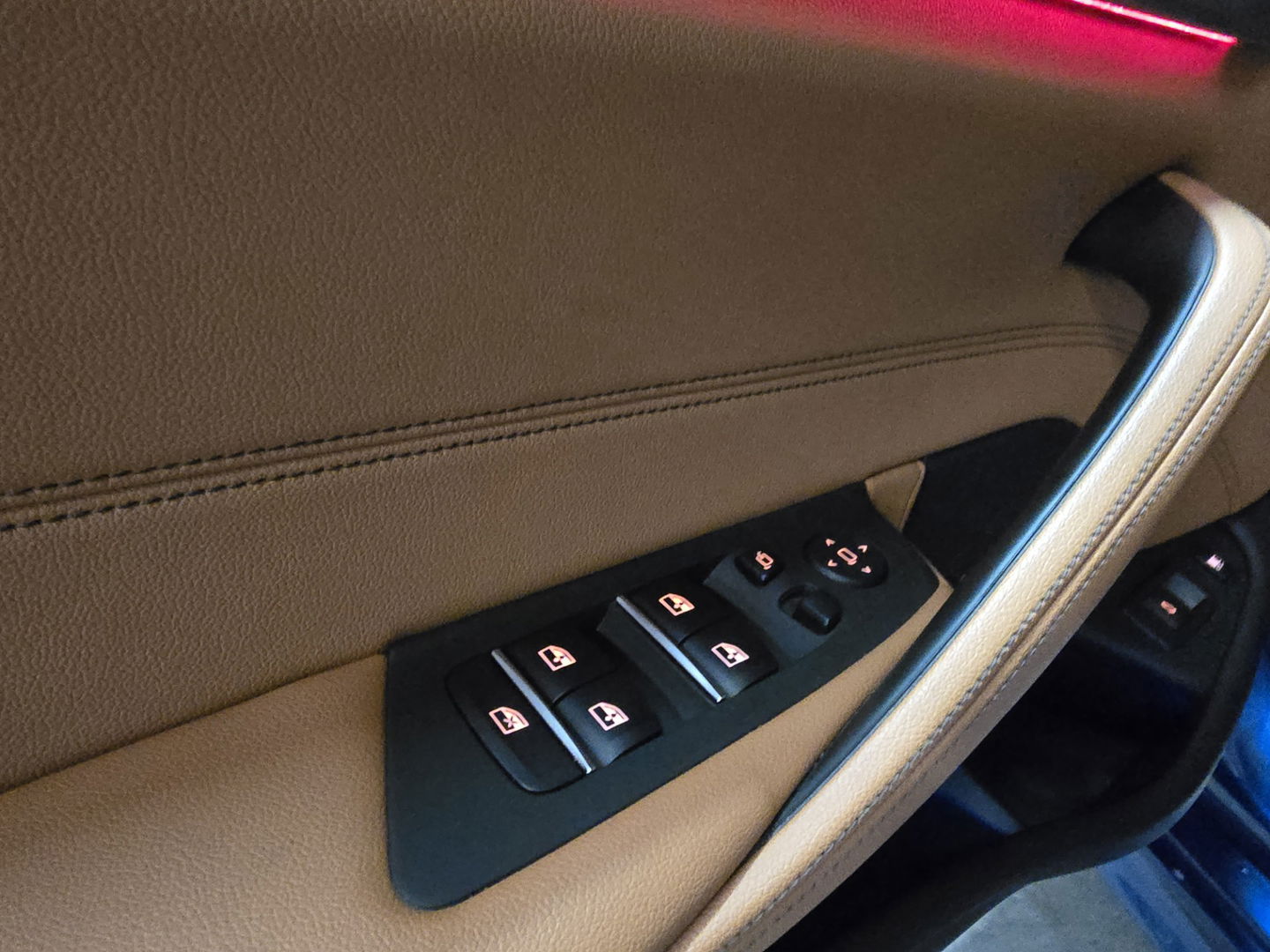 BMW 5 Serie Touring 530e xDrive Business Edition Plus M-Sport Pano Leder Camera Trekhaak