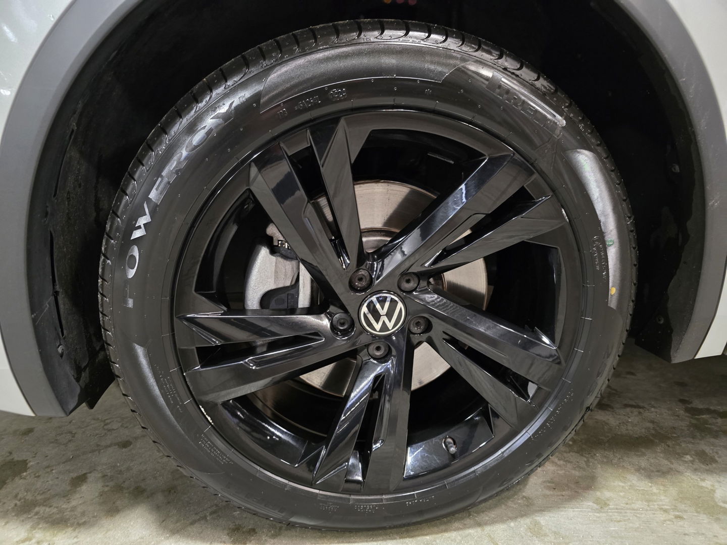 Volkswagen Tiguan 1.4 TSI eHybrid R-Line Business Blackstyle Pano 19"LM