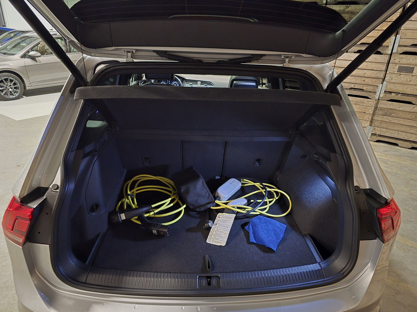 Volkswagen Tiguan 1.4 TSI eHybrid R-Line Business Blackstyle Pano 19"LM