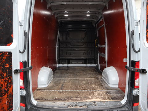 Volkswagen Crafter 35 2.0 TDI 141pk Euro 6 L3H3 - Trekhaak - LED - Camera - Cruise