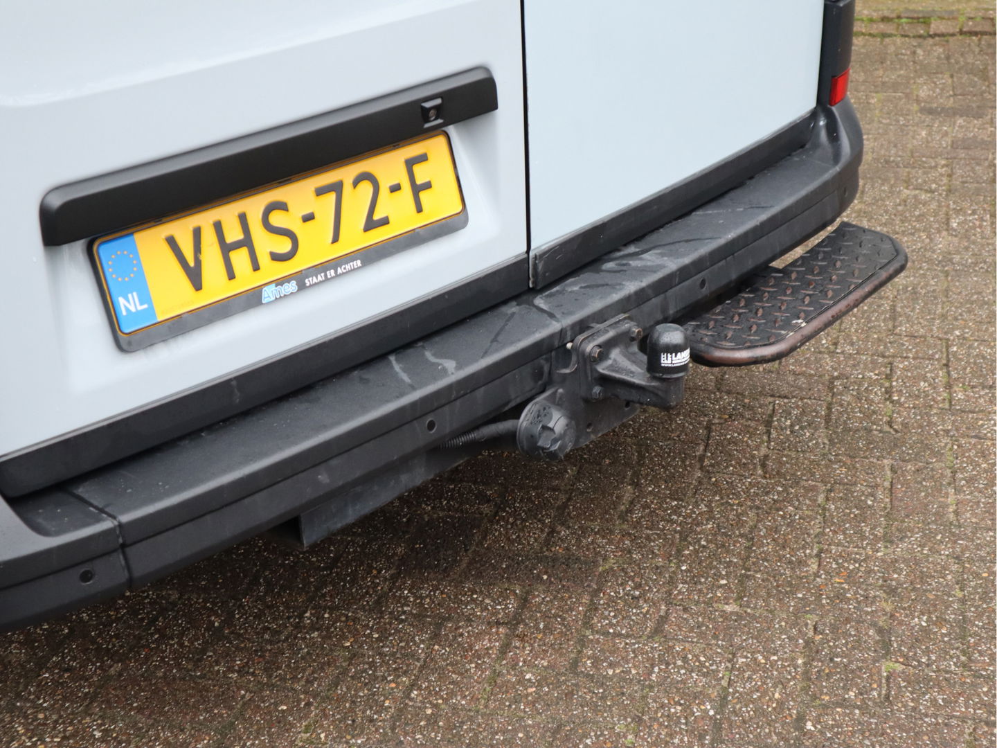 Volkswagen Crafter 35 2.0 TDI 141pk Euro 6 L3H3 - Trekhaak - LED - Camera - Cruise