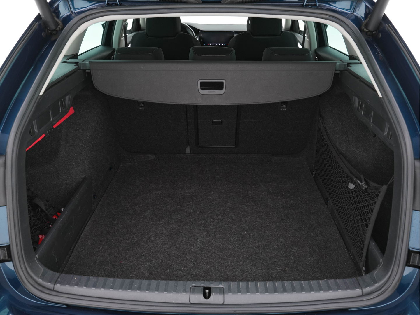 Škoda Octavia Combi 2.0 TDI Aut. *ADAPTIVE-CRUISE | FULL-LED | DIGI-COCKPIT | KEYLESS | DAB+ | NAVI-FULLMAP | ECC | PDC | TOWBAR | APP.CONNECT  | AMBIENT-LIGHT | SHIFT-PADDLES | COMFORT-SEATS | 18''ALU*