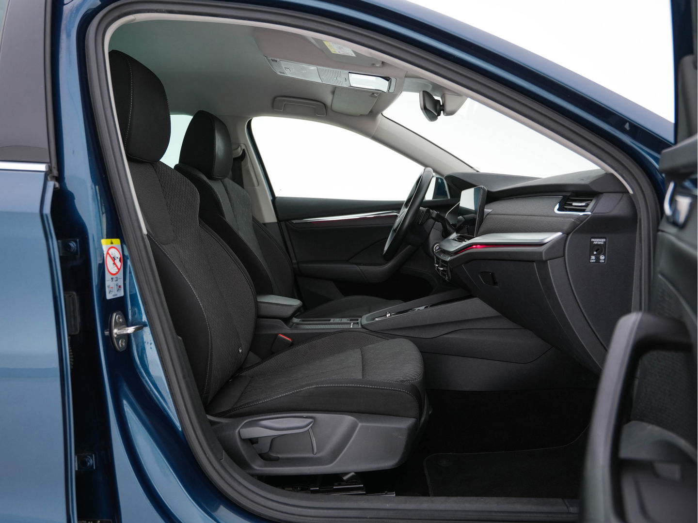 Škoda Octavia Combi 2.0 TDI Aut. *ADAPTIVE-CRUISE | FULL-LED | DIGI-COCKPIT | KEYLESS | DAB+ | NAVI-FULLMAP | ECC | PDC | TOWBAR | APP.CONNECT  | AMBIENT-LIGHT | SHIFT-PADDLES | COMFORT-SEATS | 18''ALU*