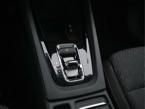 Škoda Octavia Combi 2.0 TDI Aut. *ADAPTIVE-CRUISE | FULL-LED | DIGI-COCKPIT | KEYLESS | DAB+ | NAVI-FULLMAP | ECC | PDC | TOWBAR | APP.CONNECT  | AMBIENT-LIGHT | SHIFT-PADDLES | COMFORT-SEATS | 18''ALU*