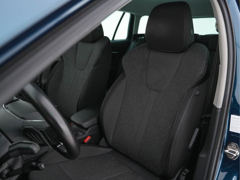 Škoda Octavia Combi 2.0 TDI Aut. *ADAPTIVE-CRUISE | FULL-LED | DIGI-COCKPIT | KEYLESS | DAB+ | NAVI-FULLMAP | ECC | PDC | TOWBAR | APP.CONNECT  | AMBIENT-LIGHT | SHIFT-PADDLES | COMFORT-SEATS | 18''ALU*