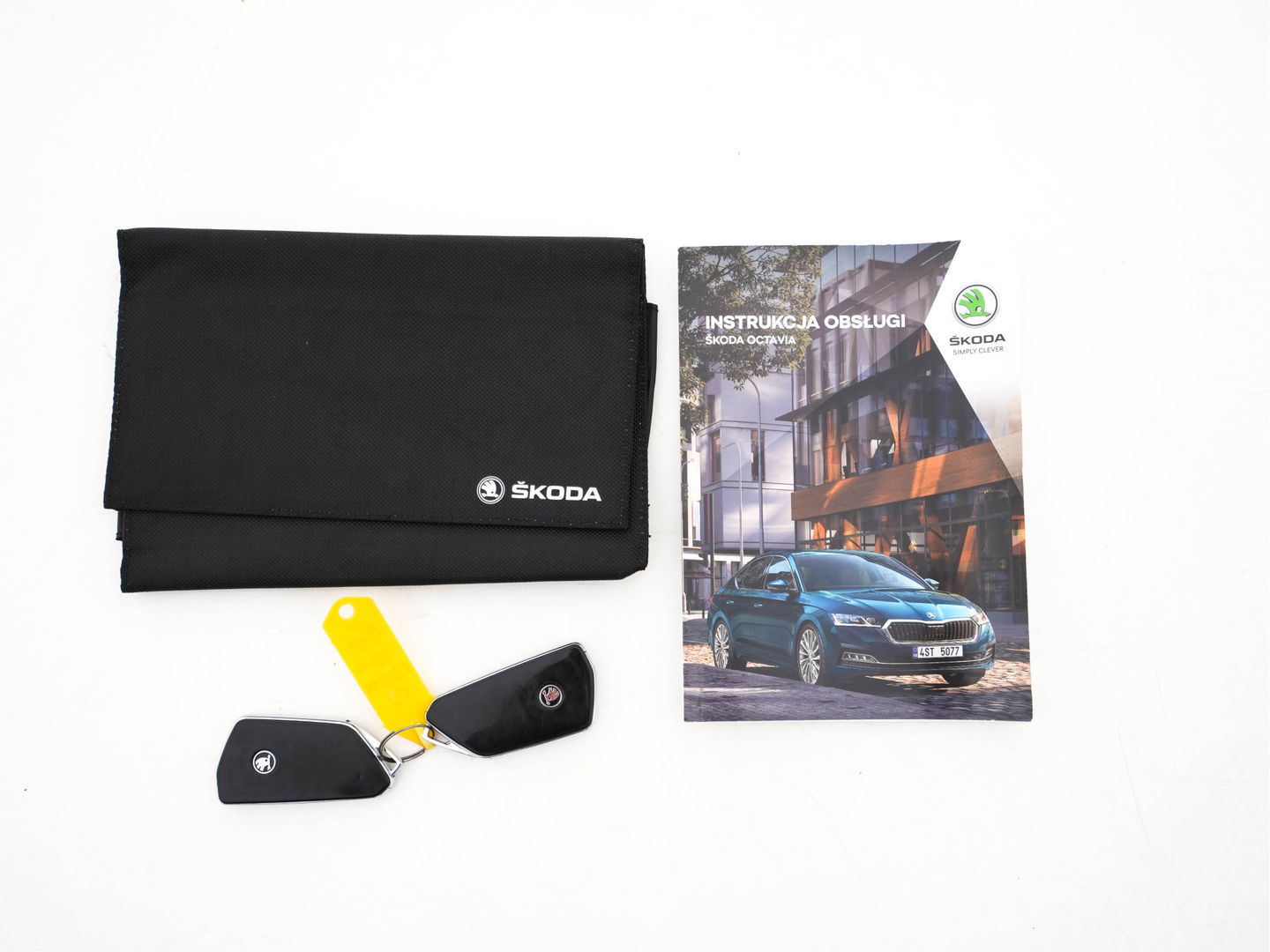 Škoda Octavia Combi 2.0 TDI Aut. *ADAPTIVE-CRUISE | FULL-LED | DIGI-COCKPIT | KEYLESS | DAB+ | NAVI-FULLMAP | ECC | PDC | TOWBAR | APP.CONNECT  | AMBIENT-LIGHT | SHIFT-PADDLES | COMFORT-SEATS | 18''ALU*