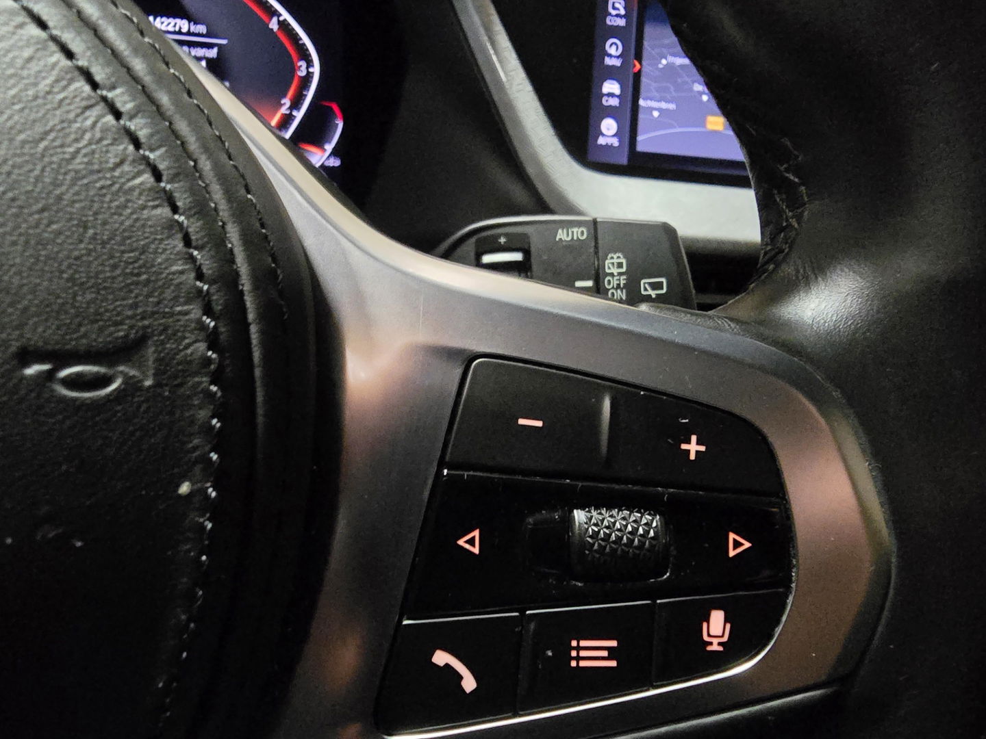 BMW 1-serie 118i High Executive Sport Line Pano LED VCP PDC Trekhaak LM